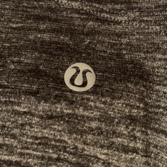 Lululemon tank - Picture 3 of 3